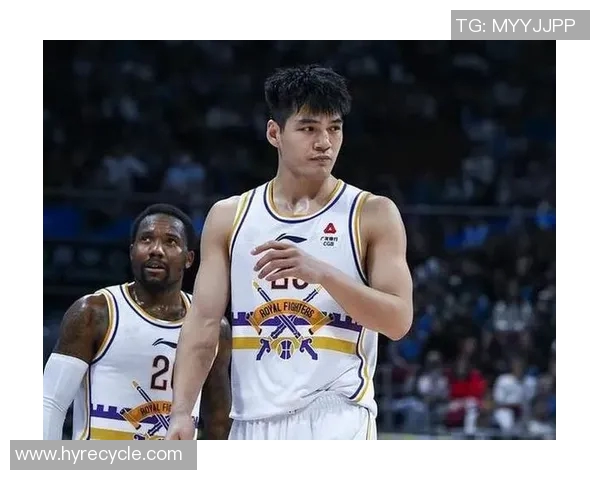 上海篮球明星的崛起与发展历程探讨